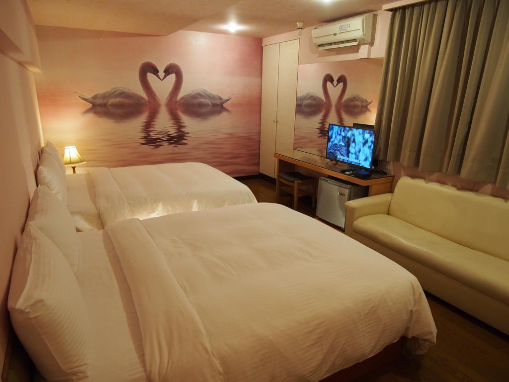 Day Chen Hotel Yilan Exterior foto