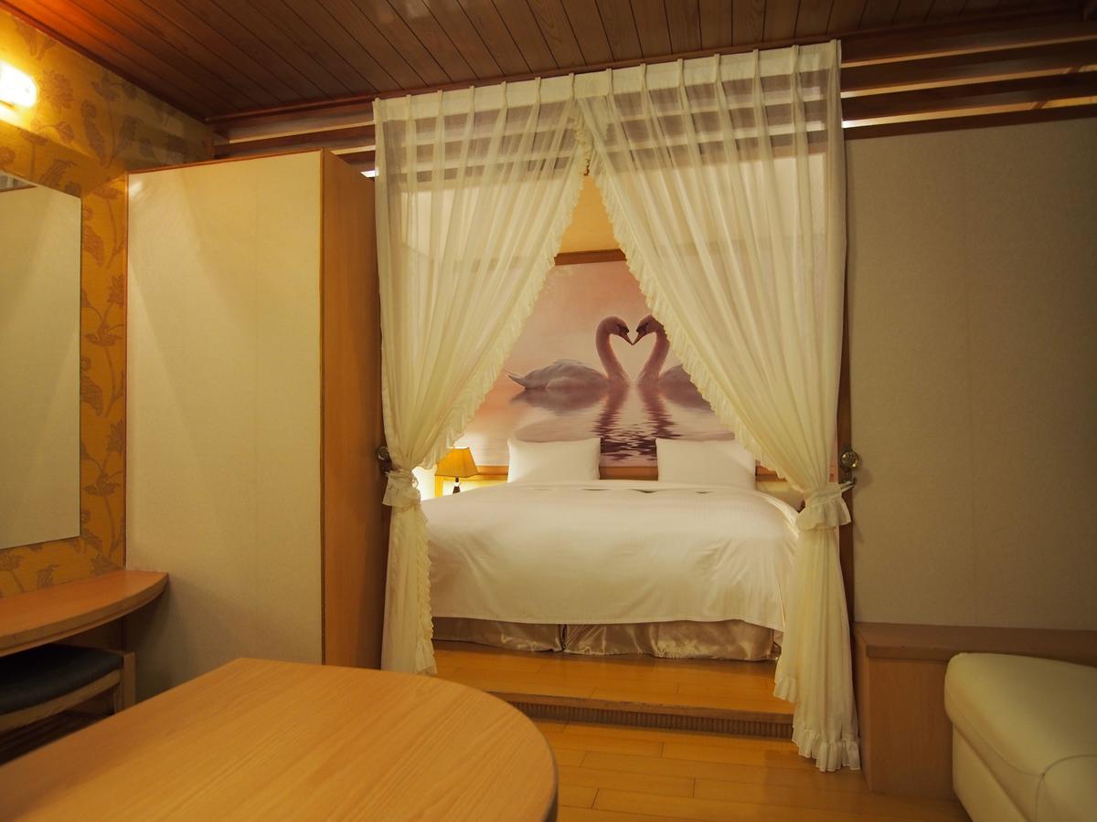 Day Chen Hotel Yilan Exterior foto