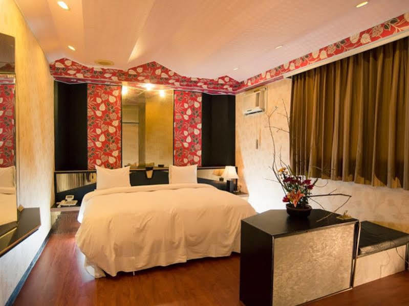 Day Chen Hotel Yilan Exterior foto