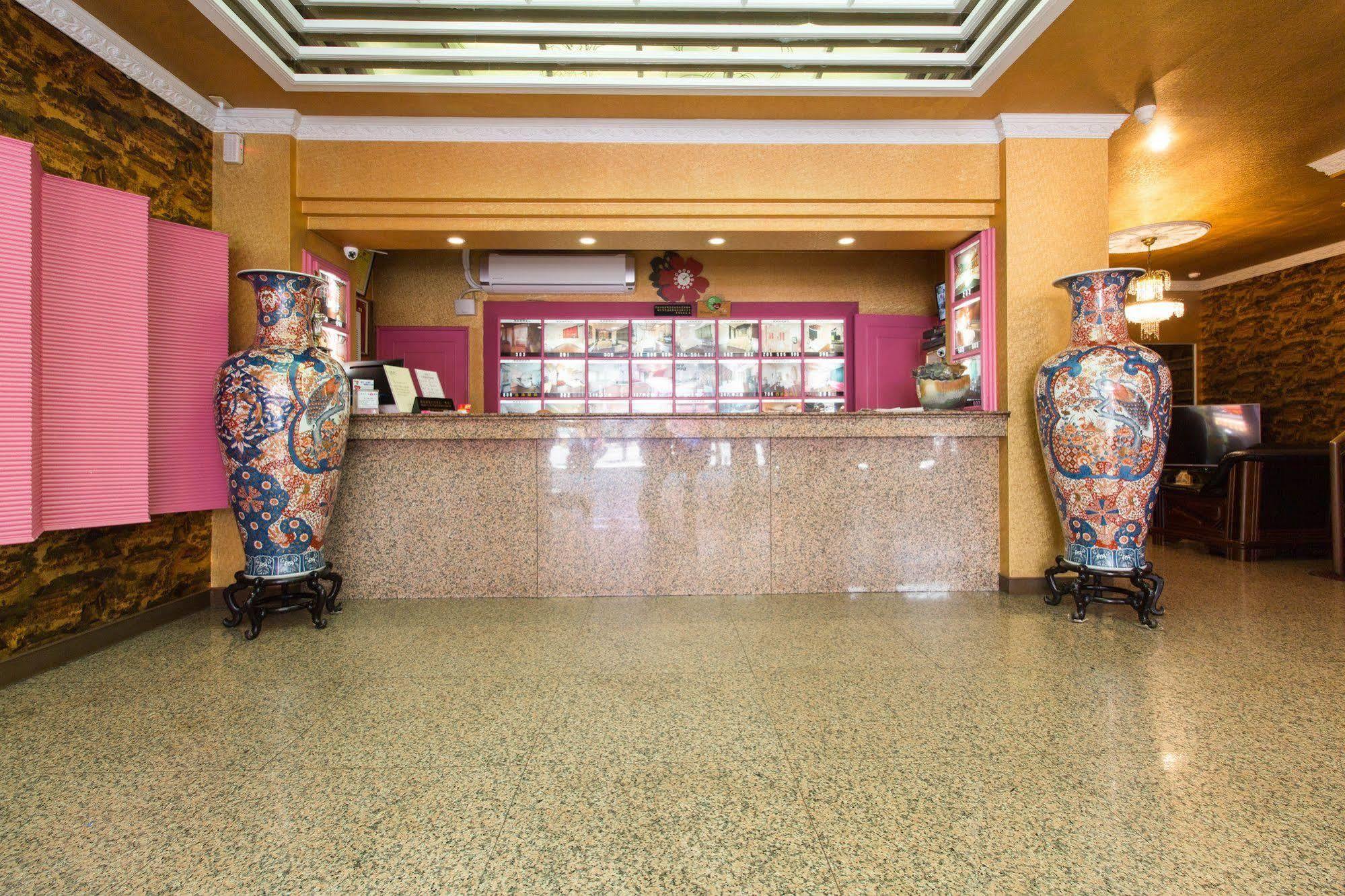 Day Chen Hotel Yilan Exterior foto