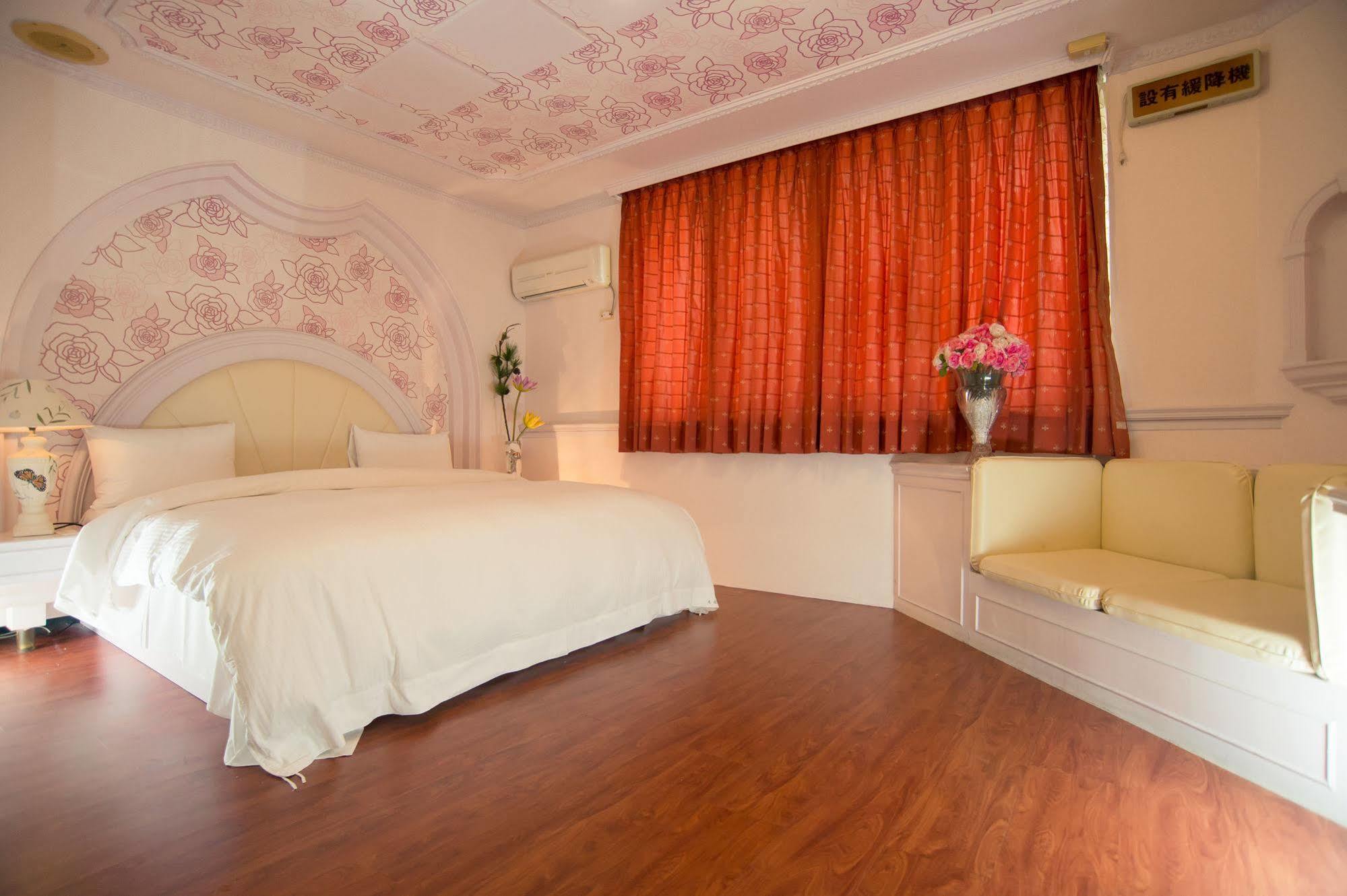 Day Chen Hotel Yilan Exterior foto