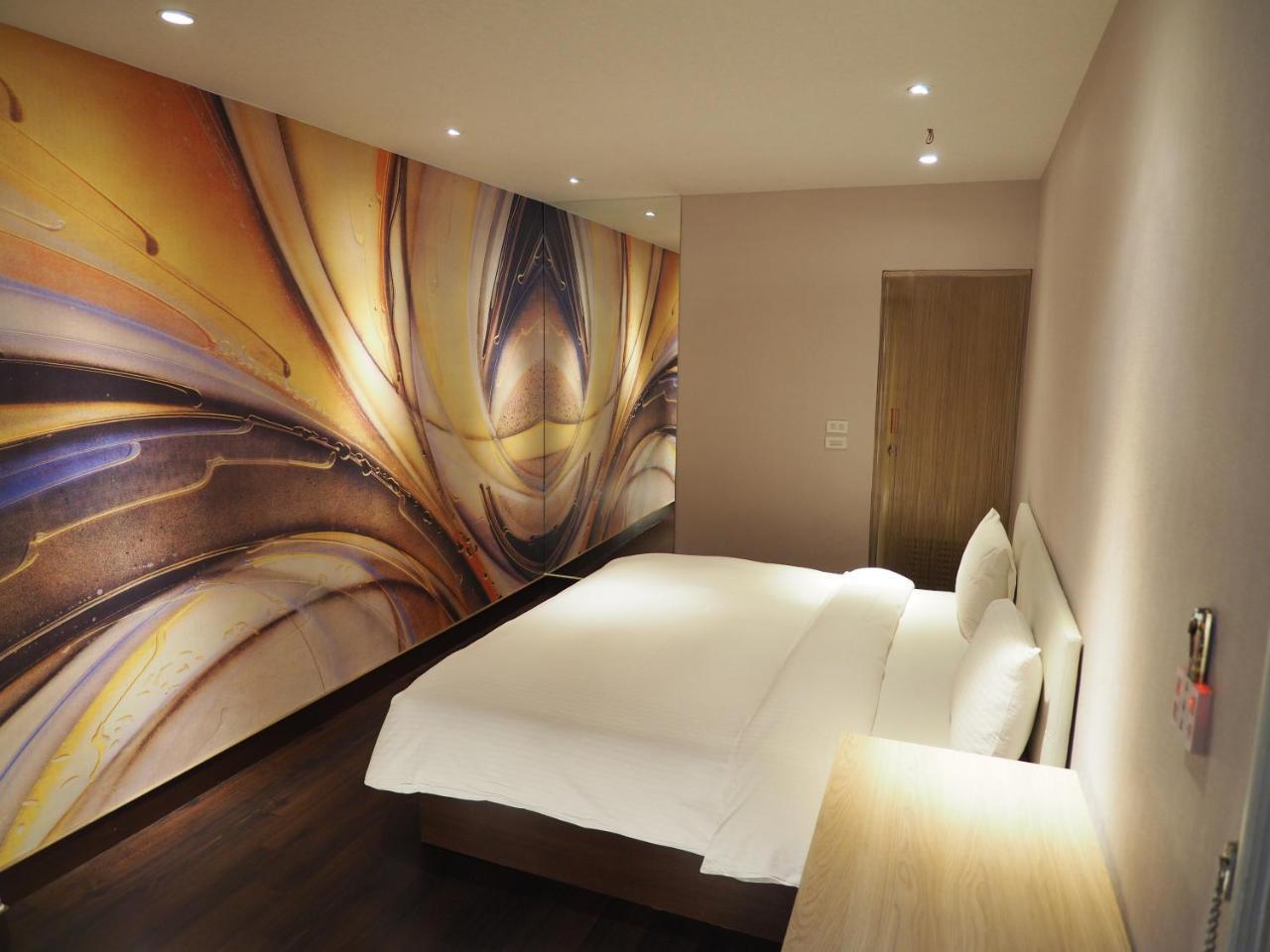 Day Chen Hotel Yilan Exterior foto
