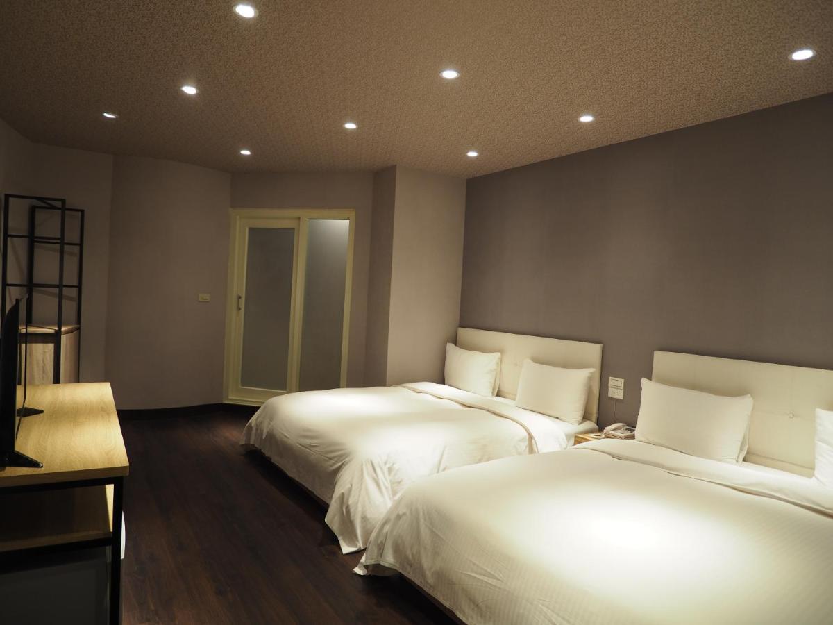 Day Chen Hotel Yilan Exterior foto