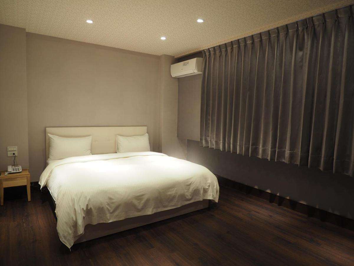 Day Chen Hotel Yilan Exterior foto