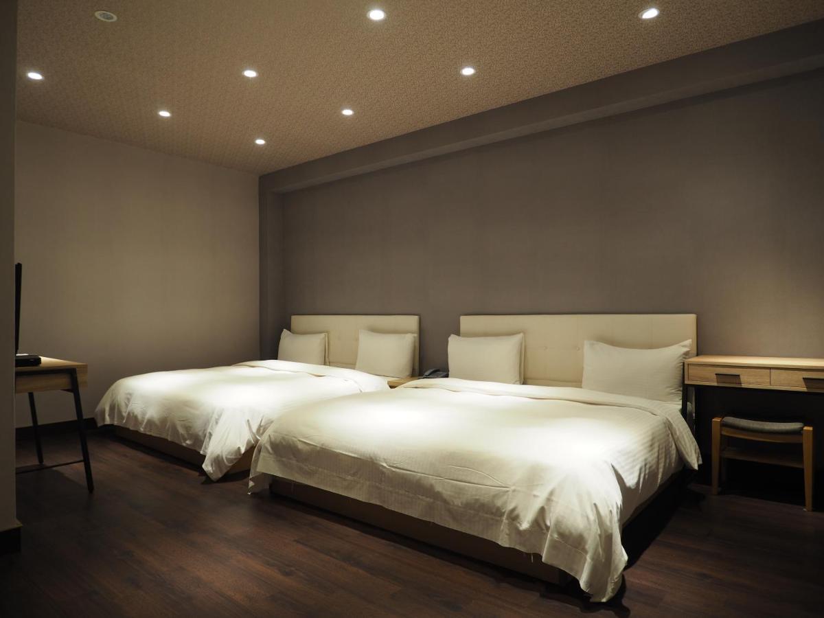 Day Chen Hotel Yilan Exterior foto
